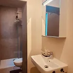 Appartement Christina's 1 Bed-first Floor 4 Min From Ostende