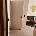 Christina's 1 Bed-first Floor 4 Min From * Ostende
