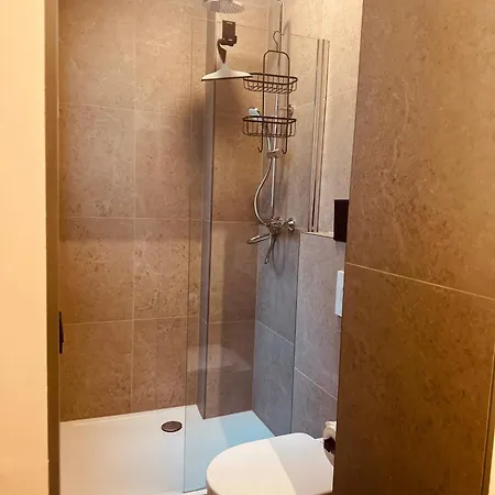 Christina's 1 Bed-first Floor