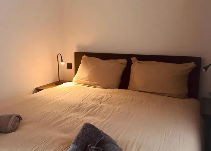 Apartament Christina's 1 Bed-first Floor 4 Min From *