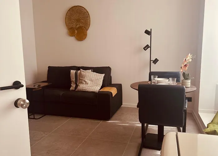 Christina's 1 Bed-first Floor 아파트 *